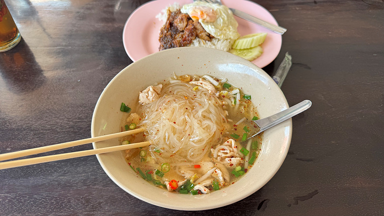 코사무이 신혼여행 중 쌀국수 맛집